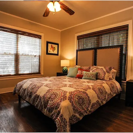 The Coyle Cabin - Close To Downtown, Stadiums, U Of H, Med Center-3
